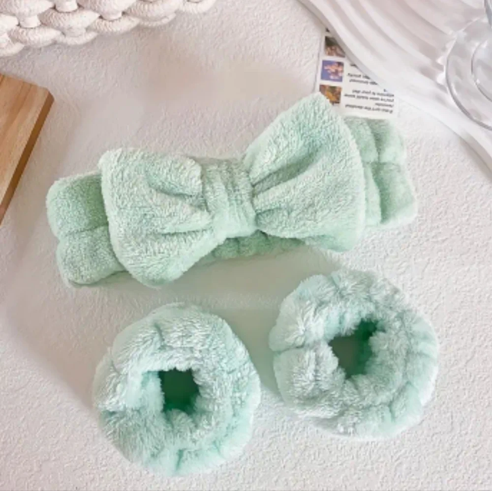 Headband & Wrist Towel Bands for facial cleansing routine!